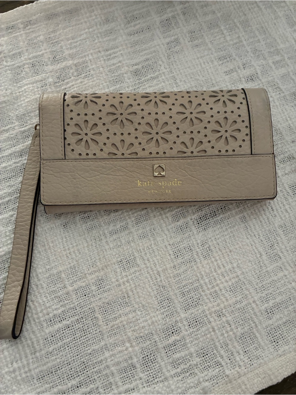 kate spade Floral Laser-Cut Leather Wristlet in Taupe